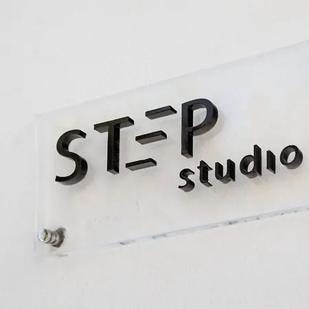 Step Studio Aparthotel *