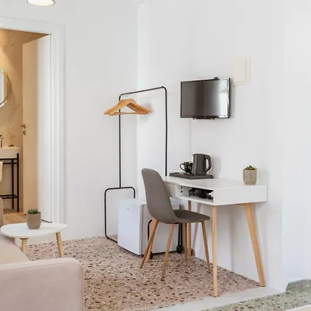 Step Studio Aparthotel *
